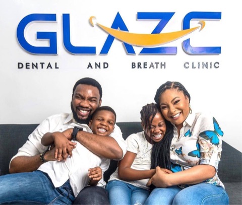 A smiling Glaze family